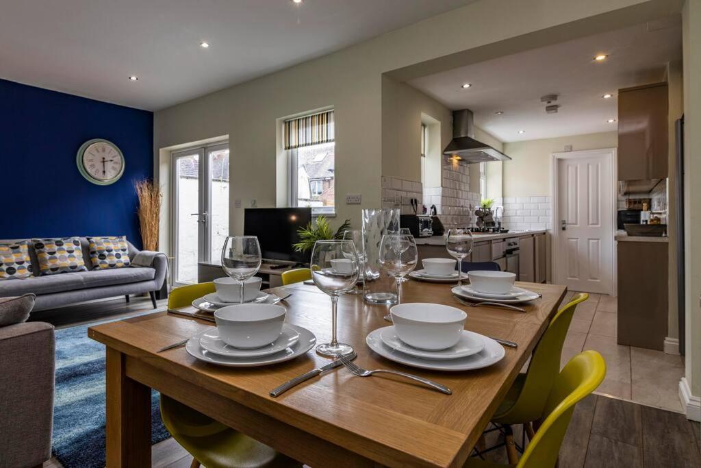 Dovecote House Beeston Private Parking 15Mins From Nottingham City Centre Close To Qmc Hospital Экстерьер фото